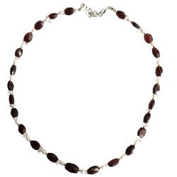 Collier Grenat et perles...