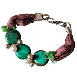 Bracelet en soie et pierres