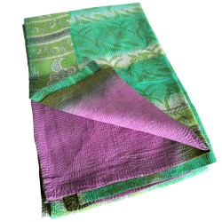 Jeté de canapé rose et vert